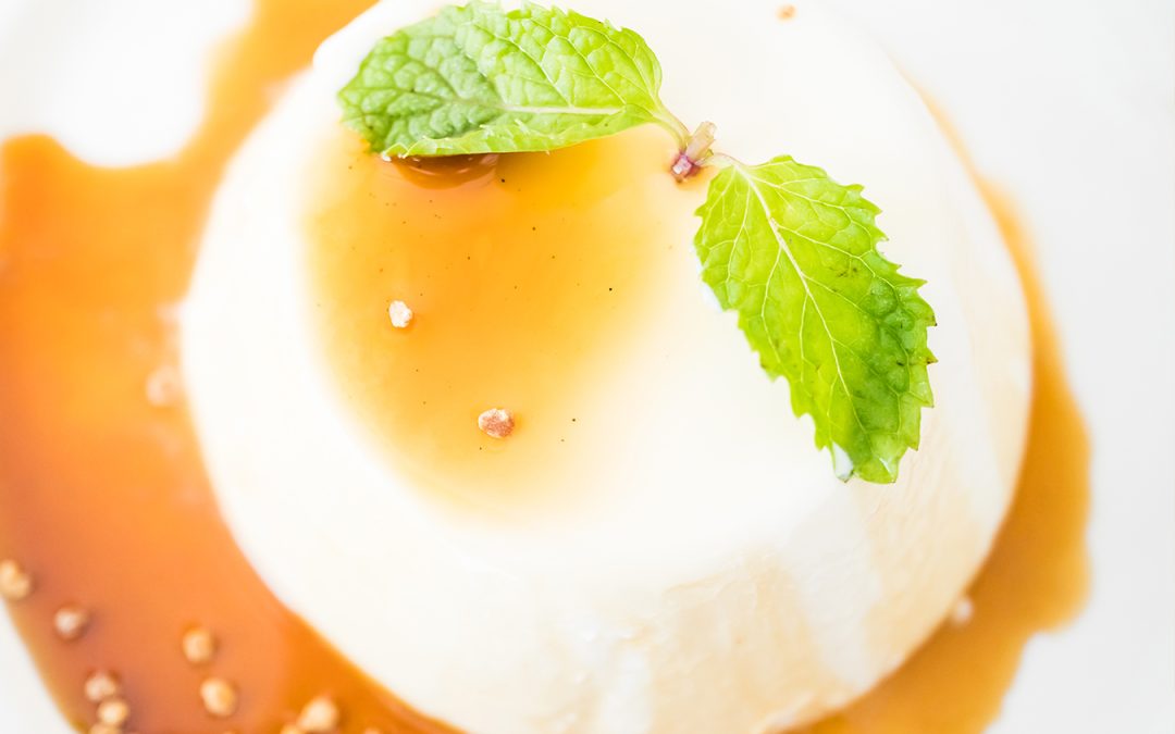 Semifrio de Piña con Caramelo Del Monte® Frutas